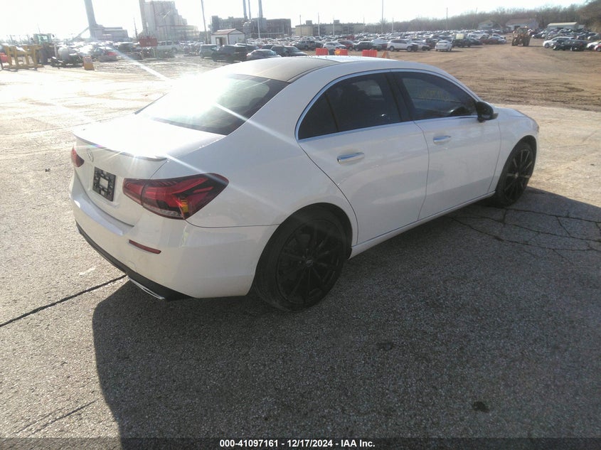 Vin: wdd3g4fb6kw027380, lot: 41587280, mercedes-benz a 220 4matic 20194