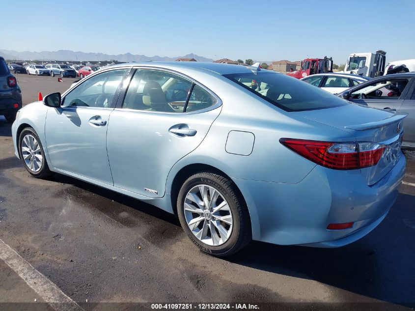 VIN JTHBW1GG0D2014084 2013 Lexus ES, 300H no.3