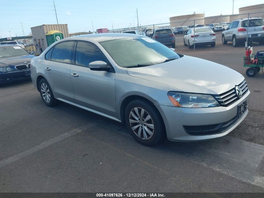 VIN 1VWAP7A30DC101543 2013 Volkswagen Passat, 2.5L S no.1