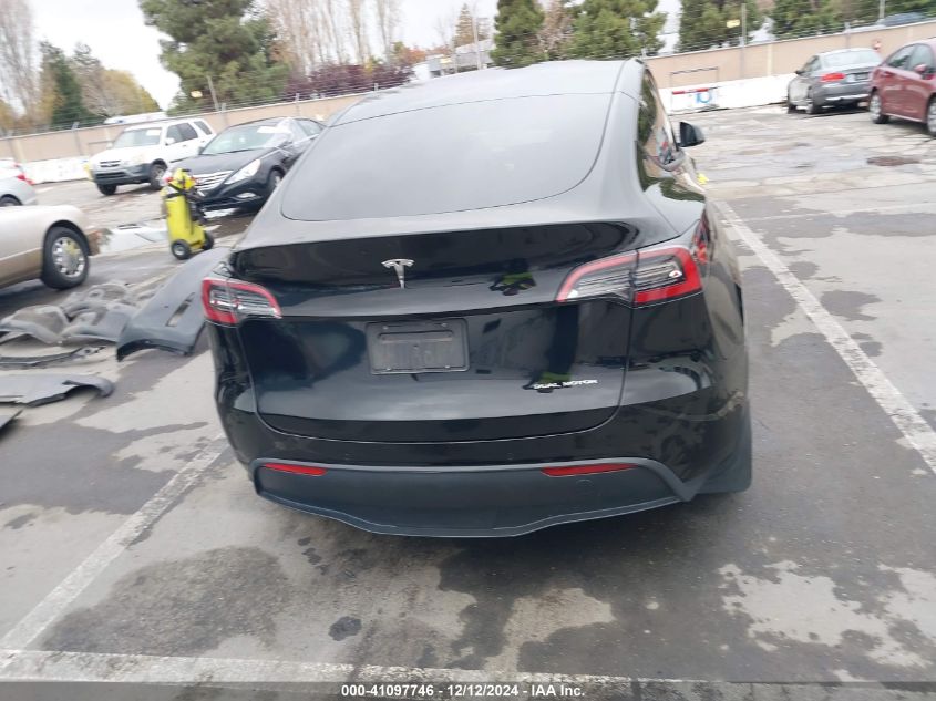 2021 Tesla Model Y Long Range Dual Motor All-Wheel Drive VIN: 5YJYGDEE2MF212769 Lot: 41097746