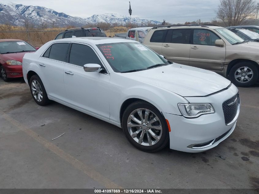 VIN 2C3CCAKG3HH565620 2017 CHRYSLER 300C no.1