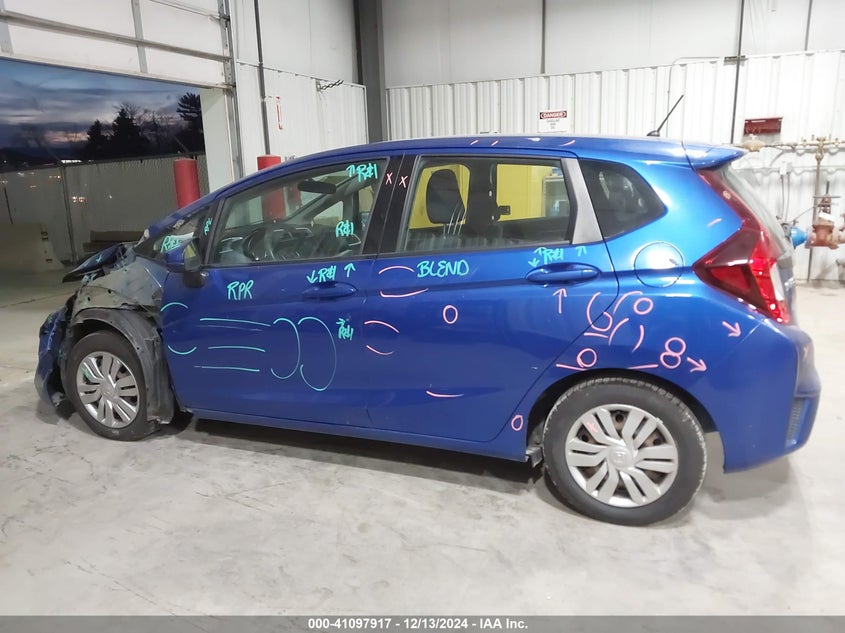 2015 HONDA FIT VIN: 3HGGK5H5XFM714120