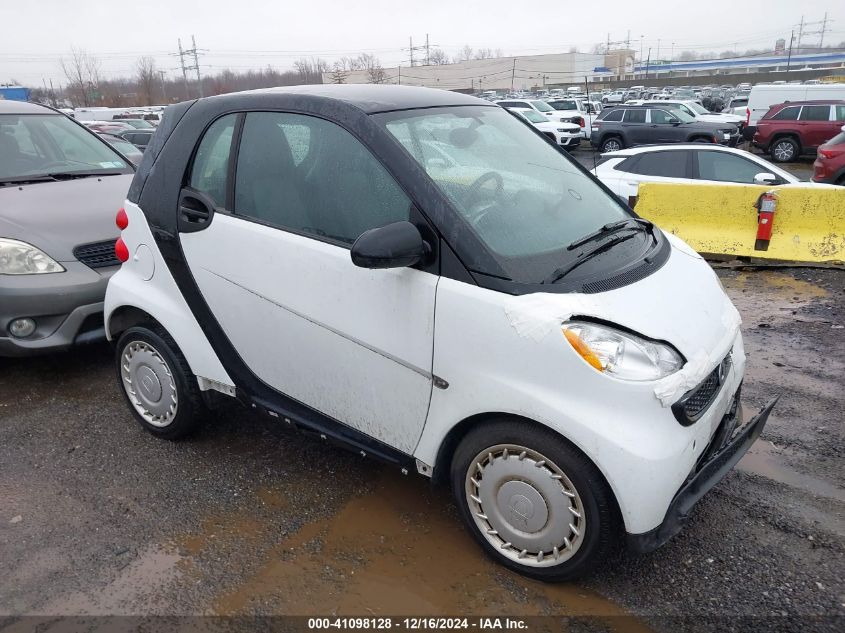 VIN WMEEJ3BA2EK750068 2014 Smart Fortwo, Passion/Pure no.1