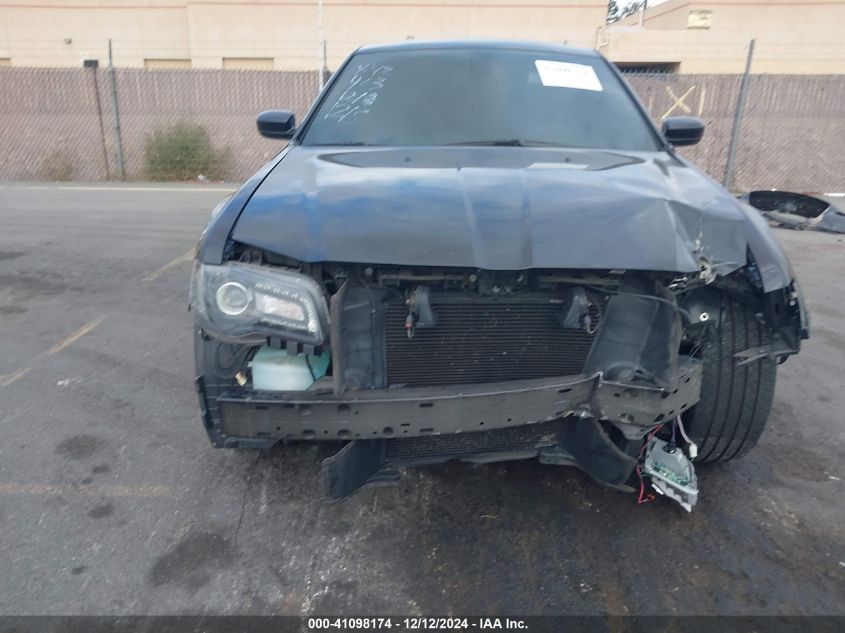 VIN 2C3CCABG6JH313964 2018 Chrysler 300, 300S no.12