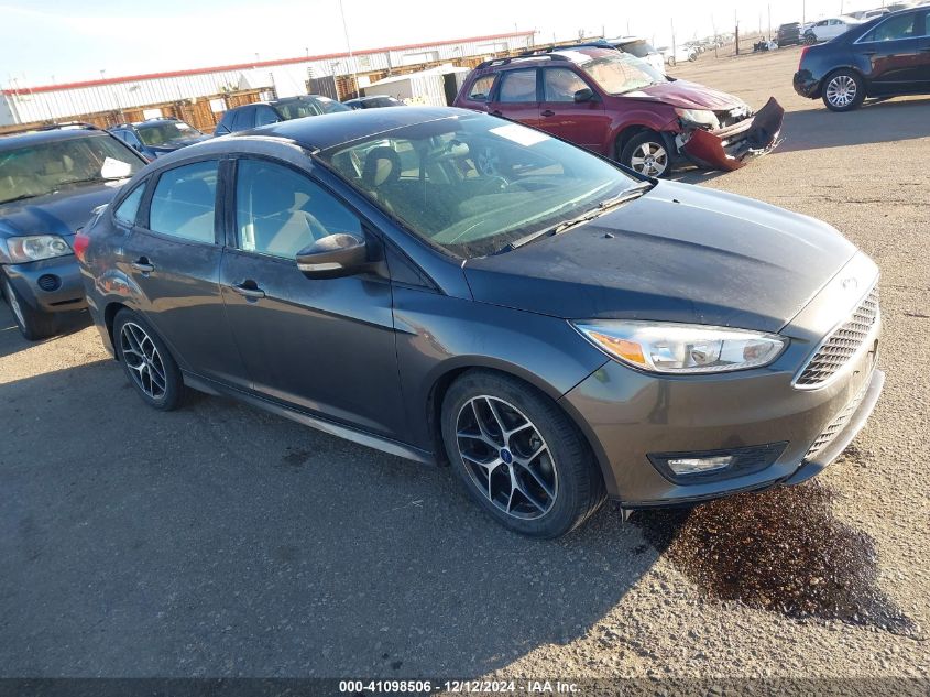 VIN 1FADP3F23FL305724 2015 Ford Focus, SE no.1