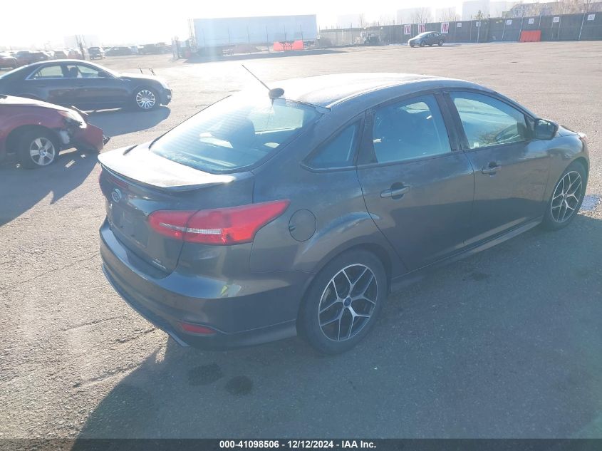 VIN 1FADP3F23FL305724 2015 Ford Focus, SE no.4