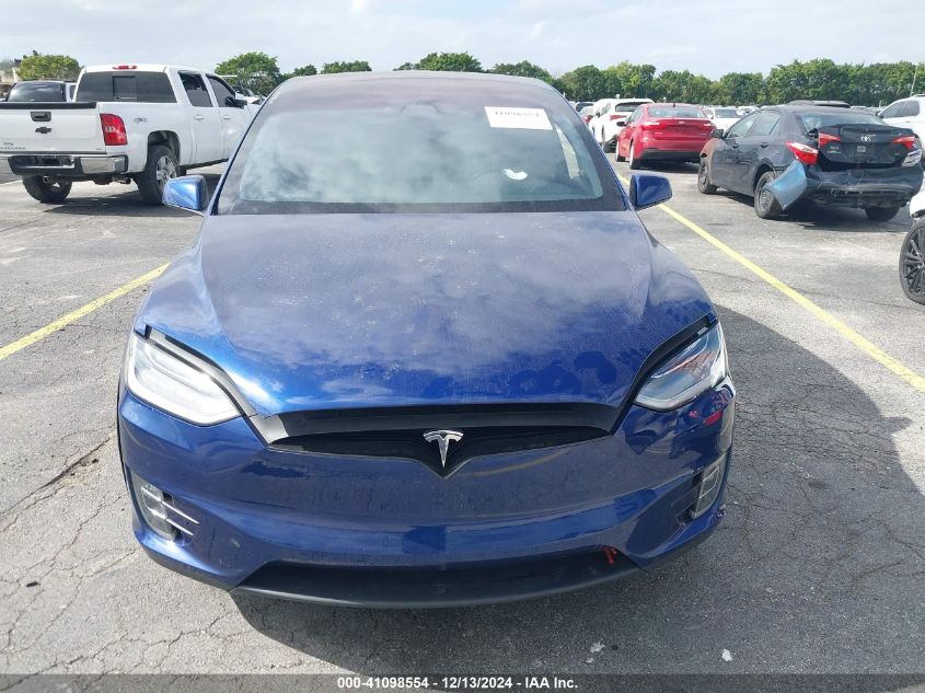 2020 Tesla Model X Long Range Dual Motor All-Wheel Drive/Long Range Plus Dual Motor All-Wheel Drive VIN: 5YJXCDE28LF302696 Lot: 41098554