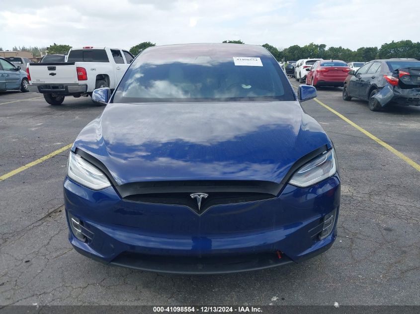 2020 Tesla Model X Long Range Dual Motor All-Wheel Drive/Long Range Plus Dual Motor All-Wheel Drive VIN: 5YJXCDE28LF302696 Lot: 41098554