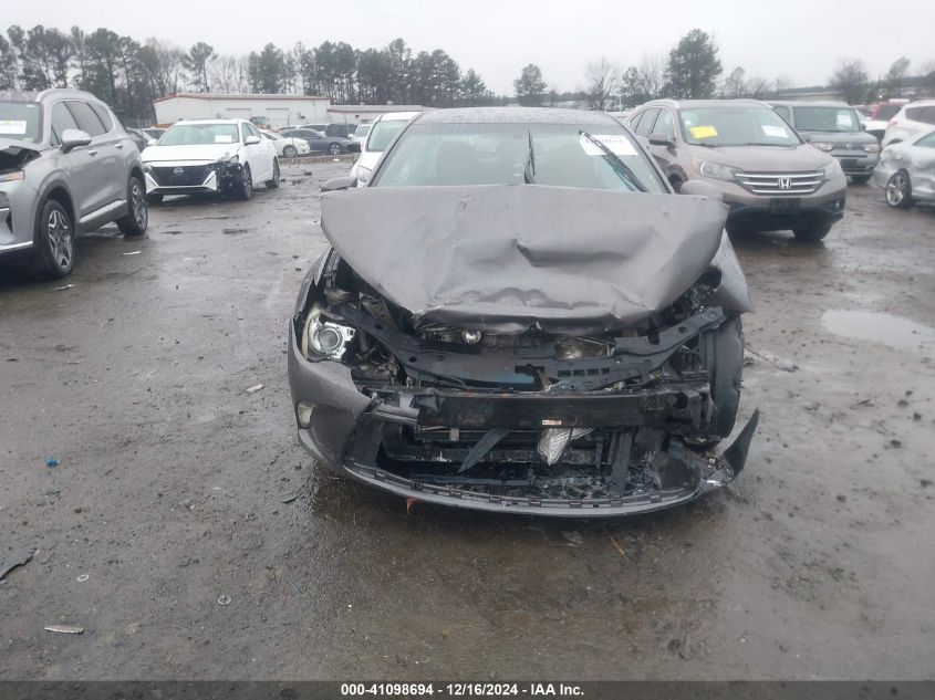 VIN 4T1BF1FK5GU119585 2016 Toyota Camry, SE no.12