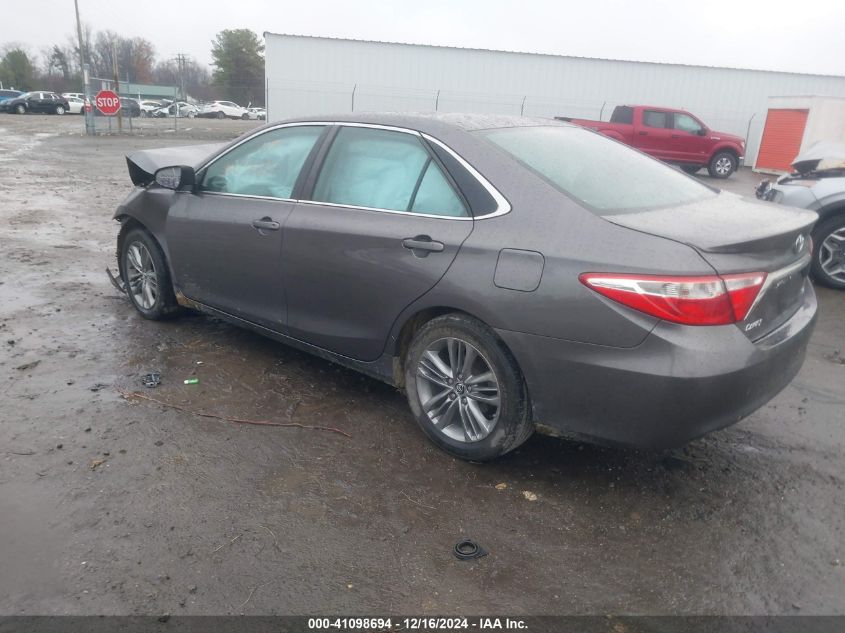 VIN 4T1BF1FK5GU119585 2016 Toyota Camry, SE no.3