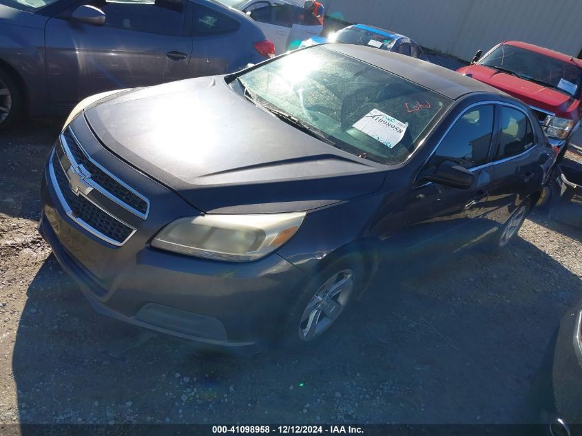 VIN 1G11B5SA5DF172649 2013 CHEVROLET MALIBU no.2