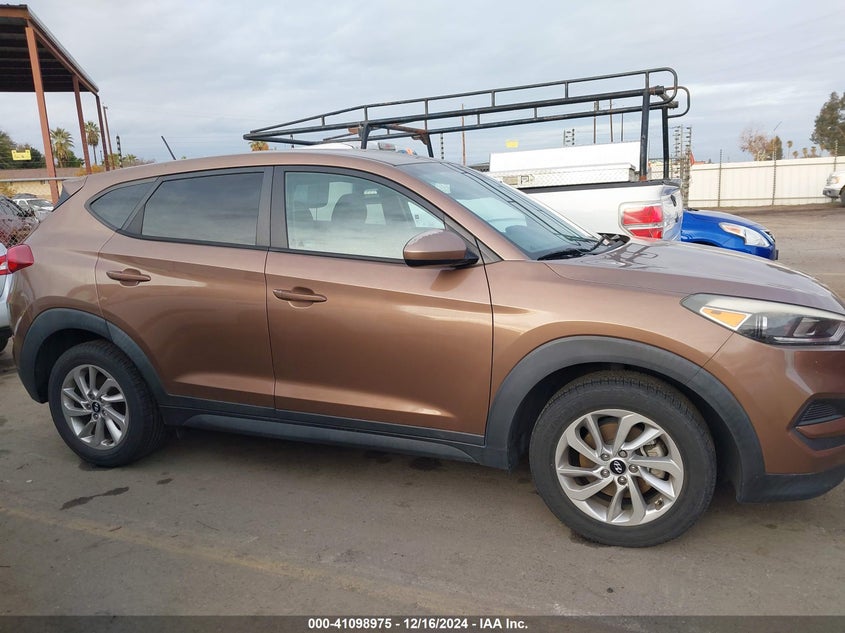 2016 HYUNDAI TUCSON SE - KM8J23A43GU048771