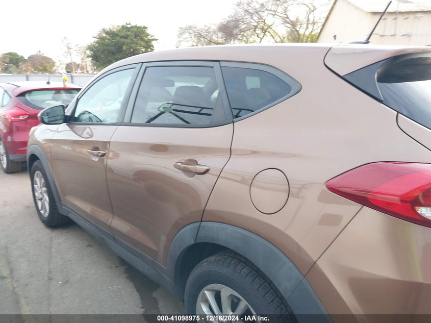 2016 HYUNDAI TUCSON SE - KM8J23A43GU048771