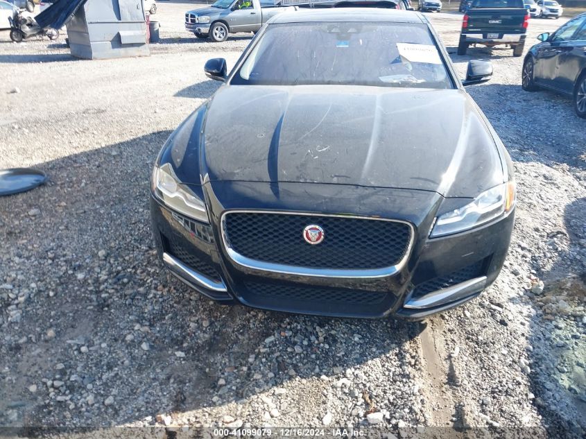 VIN SAJBE4BV4HCY30941 2017 Jaguar XF, 35T Prestige no.12