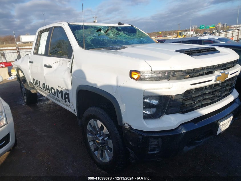 2024 CHEVROLET SILVERADO  (VIN: 1GC4YMEY1RF326691)