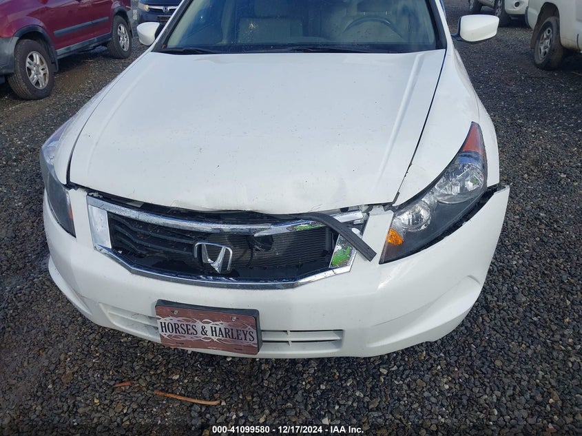2008 HONDA ACCORD VIN: 1HGCP26818A121645