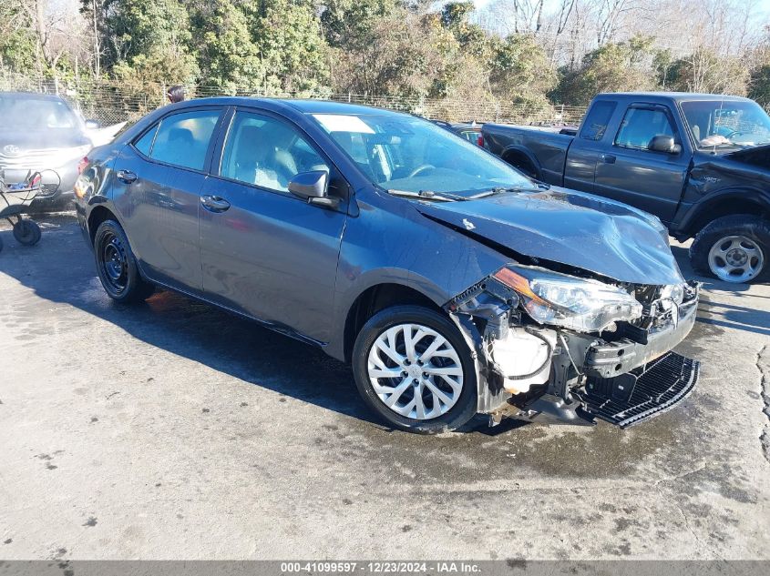 VIN 2T1BURHE4JC003914 2018 TOYOTA COROLLA no.1