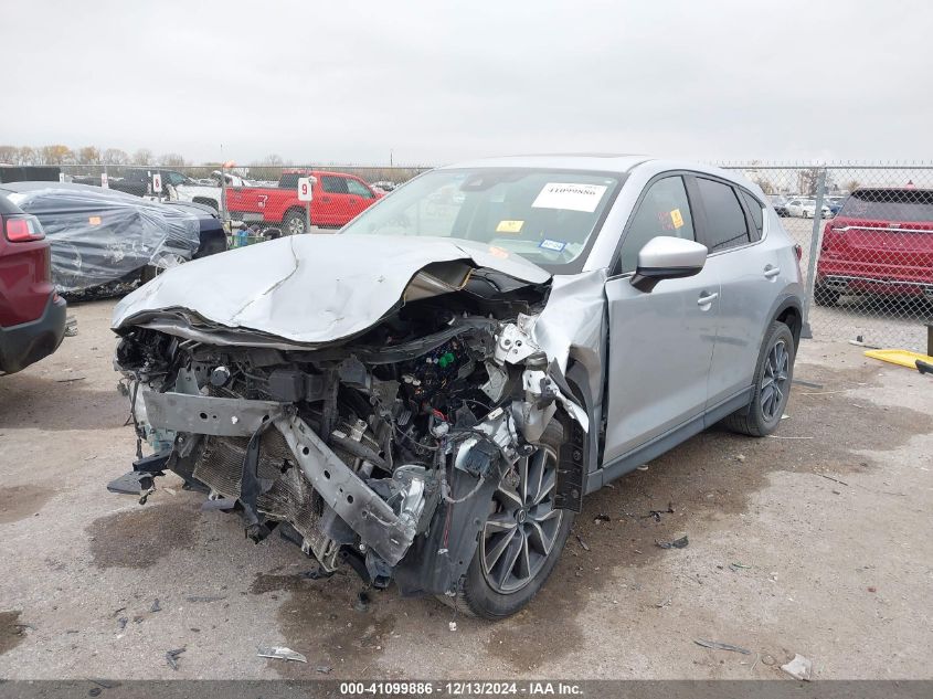 VIN JM3KFACM7J0401789 2018 Mazda CX-5, Touring no.2