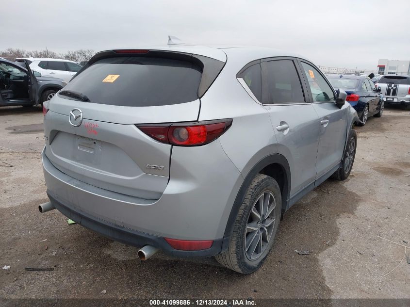 VIN JM3KFACM7J0401789 2018 Mazda CX-5, Touring no.4