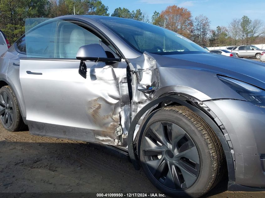 2024 Tesla Model Y Long Range Dual Motor All-Wheel Drive VIN: 7SAYGDEE2RA324530 Lot: 41099950