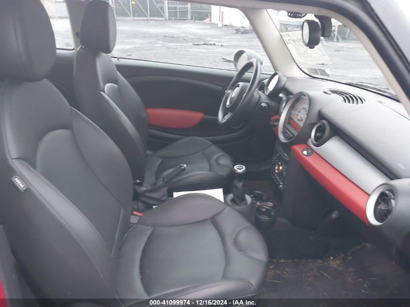 2013 MINI HARDTOP VIN: WMWSU3C55DT374773