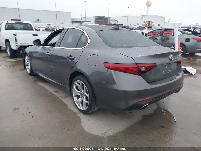 2018 ALFA ROMEO GIULIA TI RWD - ZARFAECN8J7578437