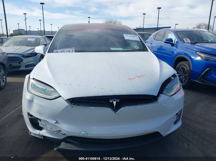 2018 Tesla Model X 100D/75D/P100D VIN: 5YJXCDE20JF089823 Lot: 41100815