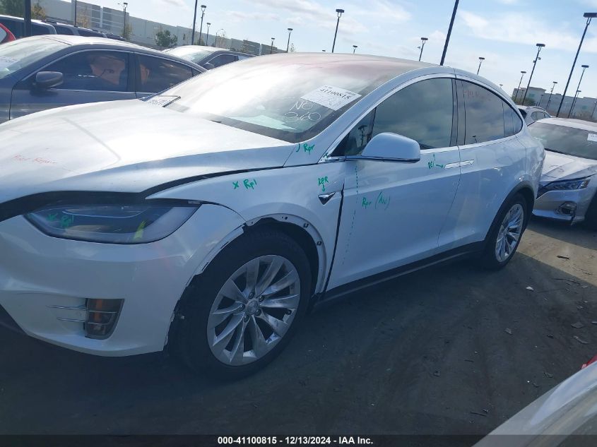 2018 Tesla Model X 100D/75D/P100D VIN: 5YJXCDE20JF089823 Lot: 41100815