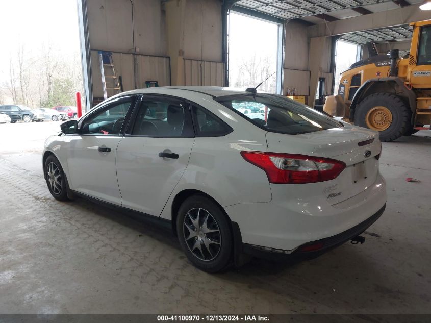 VIN 1FADP3E25DL368564 2013 Ford Focus, S no.3