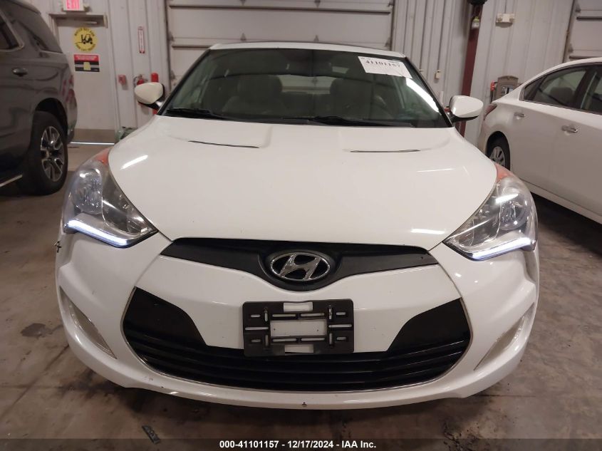 2013 Hyundai Veloster Base W/Gray VIN: KMHTC6AD1DU109361 Lot: 41101157