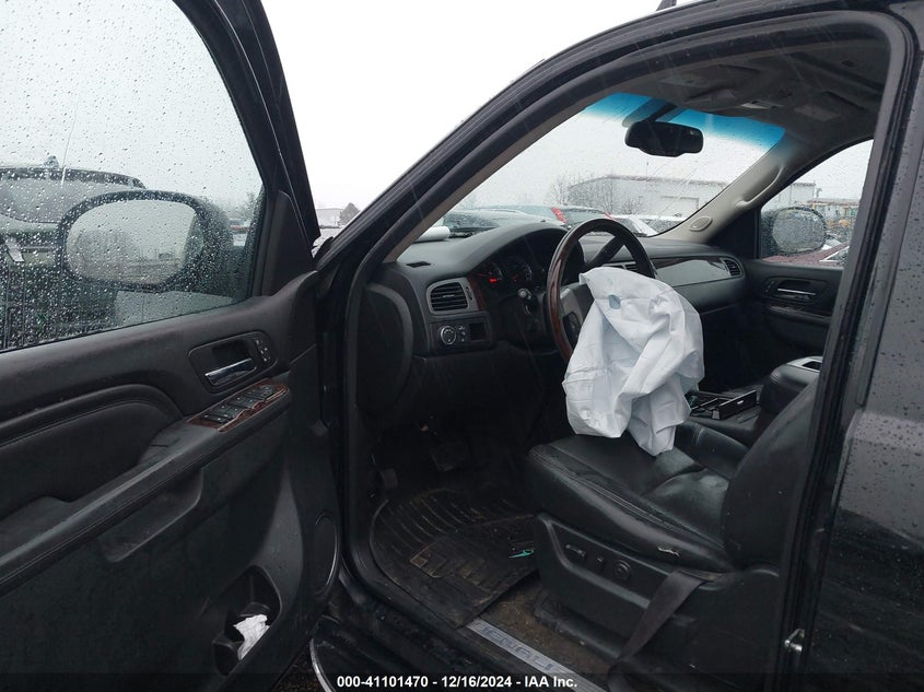 2014 GMC YUKON XL 1500 DENALI - 1GKS2MEF2ER219511