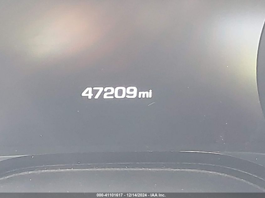 2017 CHEVROLET CAMARO VIN: 1G1FJ1R67H0197323
