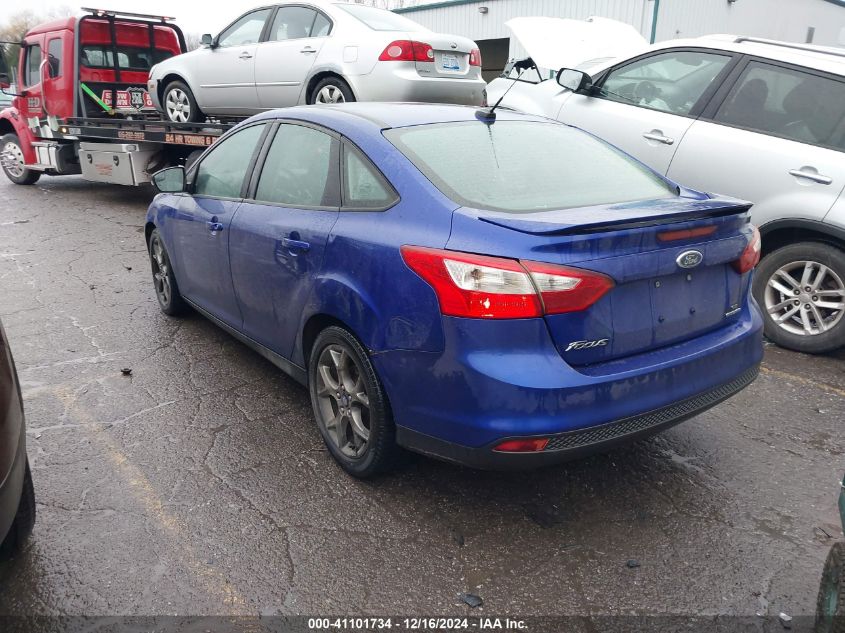 VIN 1FADP3F22DL157496 2013 FORD FOCUS no.3