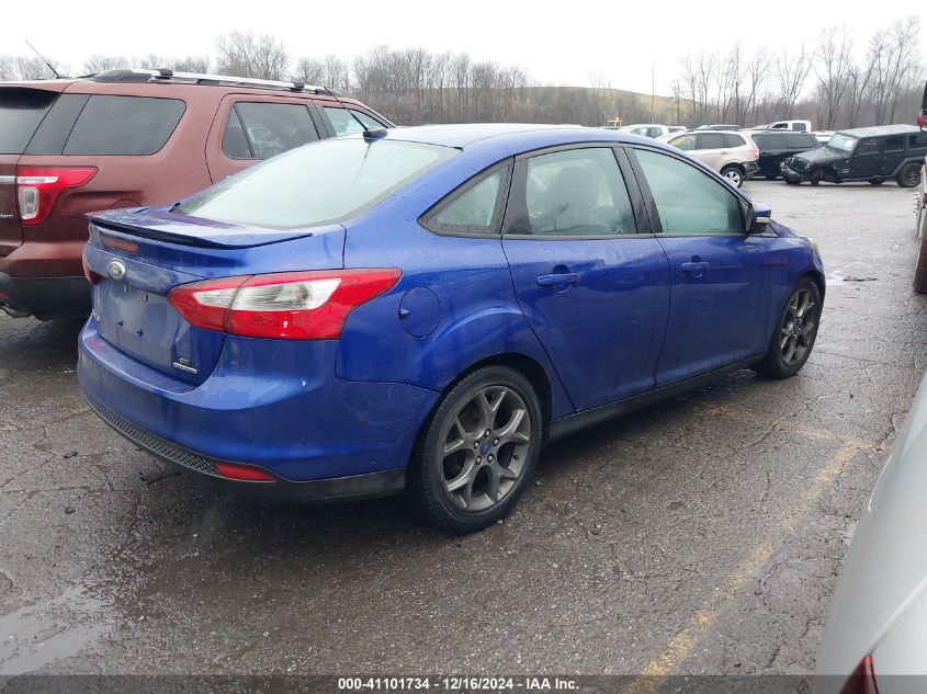 VIN 1FADP3F22DL157496 2013 FORD FOCUS no.4