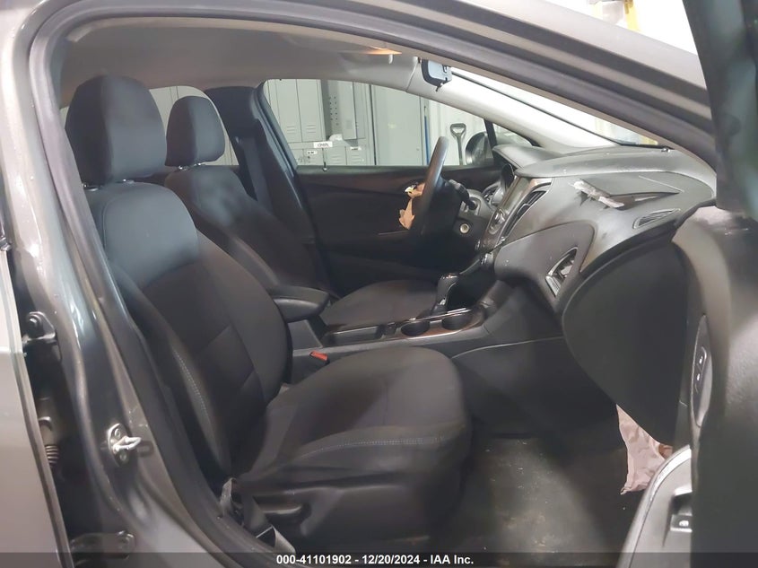 2018 CHEVROLET CRUZE VIN: 1G1BE5SM9J7151198