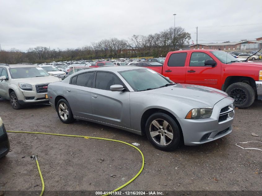 VIN 2C3CDXBG2DH613652 2013 Dodge Charger, SE no.1