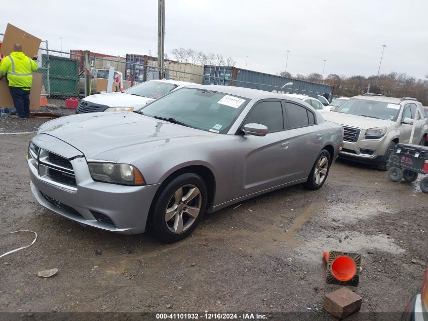 VIN 2C3CDXBG2DH613652 2013 Dodge Charger, SE no.2