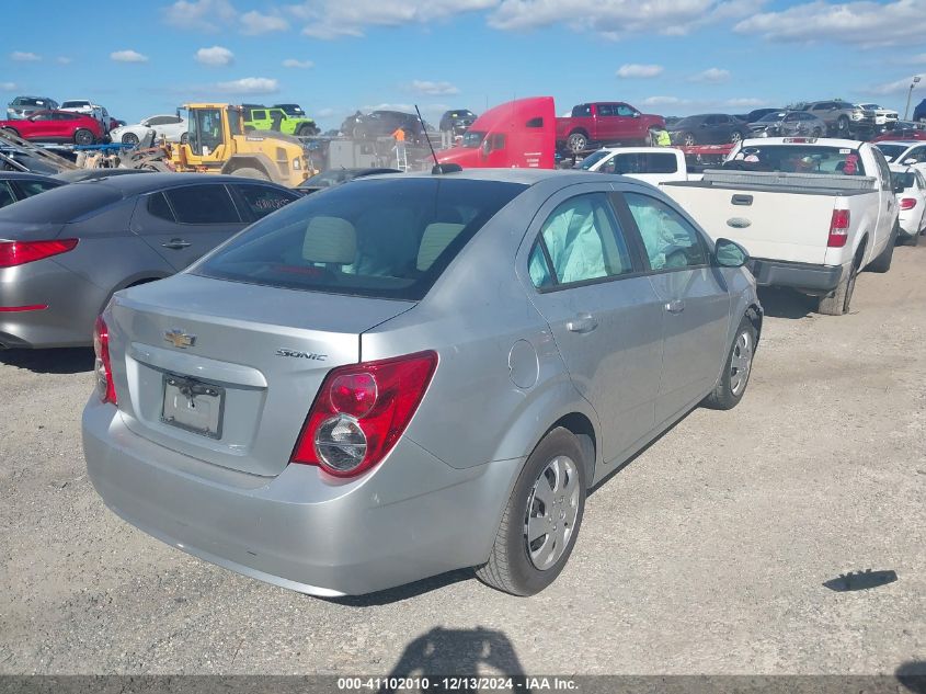 VIN 1G1JB5SH8F4127233 2015 Chevrolet Sonic, Ls Manual no.4