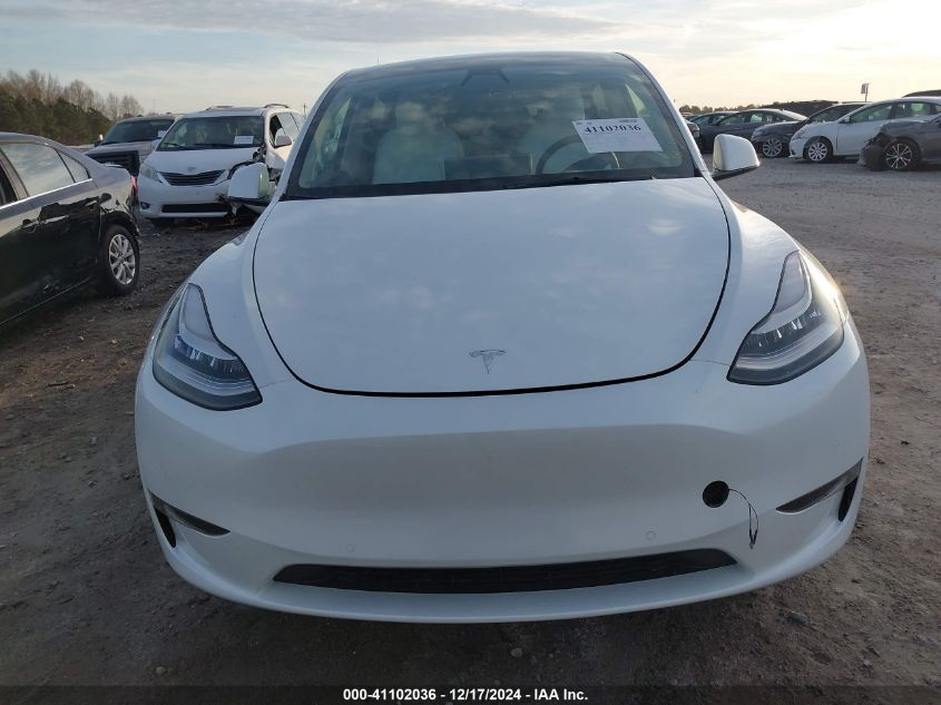 2022 Tesla Model Y Long Range Dual Motor All-Wheel Drive VIN: 7SAYGDEEXNF425392 Lot: 41102036