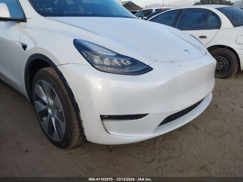 2022 Tesla Model Y Long Range Dual Motor All-Wheel Drive VIN: 7SAYGDEE7NF511646 Lot: 41102070