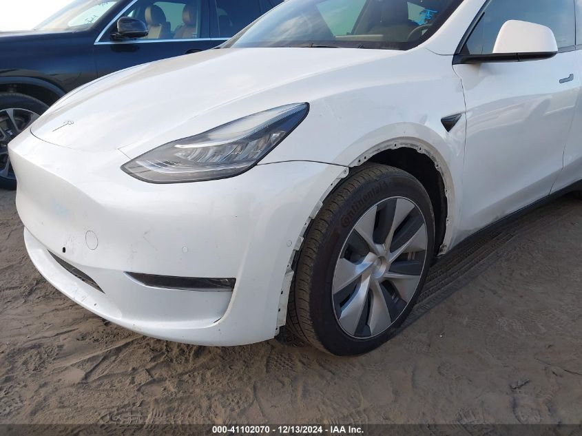 2022 Tesla Model Y Long Range Dual Motor All-Wheel Drive VIN: 7SAYGDEE7NF511646 Lot: 41102070