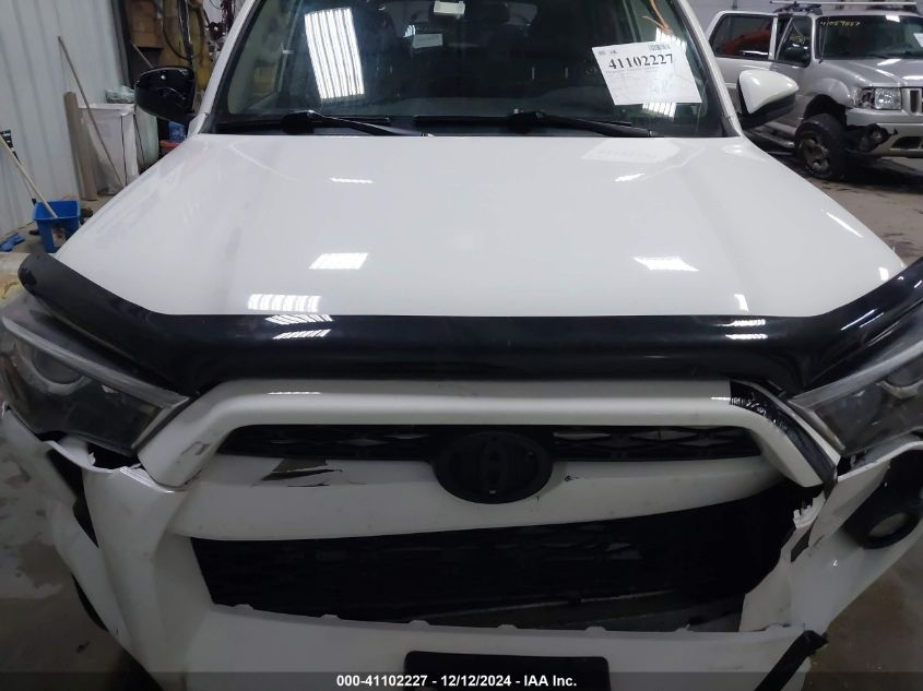 VIN JTEBU5JR0K5721542 2019 TOYOTA 4RUNNER no.12