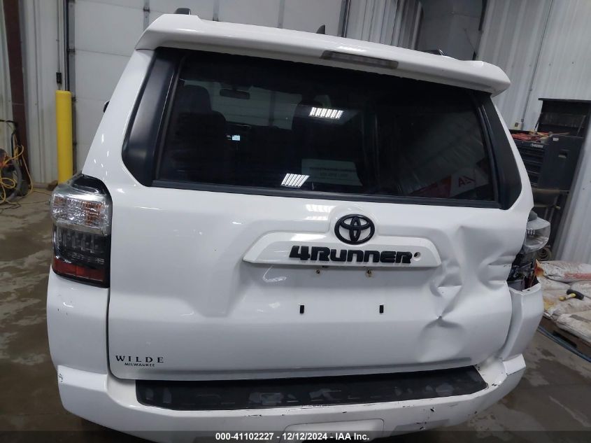 VIN JTEBU5JR0K5721542 2019 TOYOTA 4RUNNER no.16