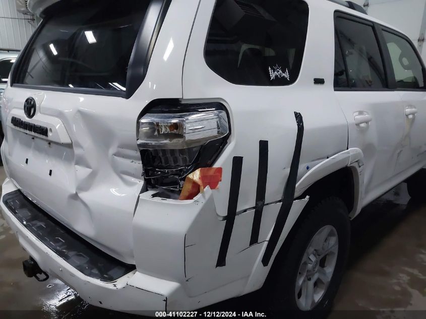 VIN JTEBU5JR0K5721542 2019 TOYOTA 4RUNNER no.19