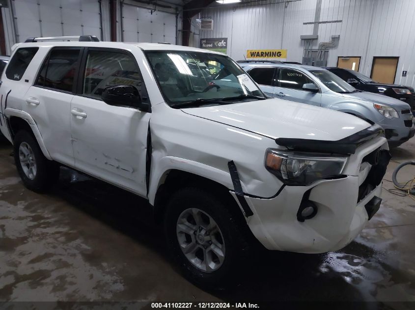 VIN JTEBU5JR0K5721542 2019 TOYOTA 4RUNNER no.1