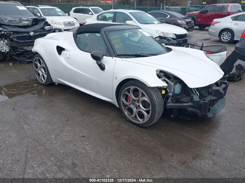 VIN ZARBAAB42JM282475 2018 Alfa Romeo 4c Spider no.1