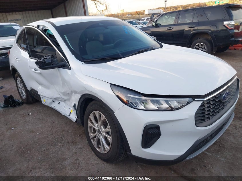 2023 Ford Escape