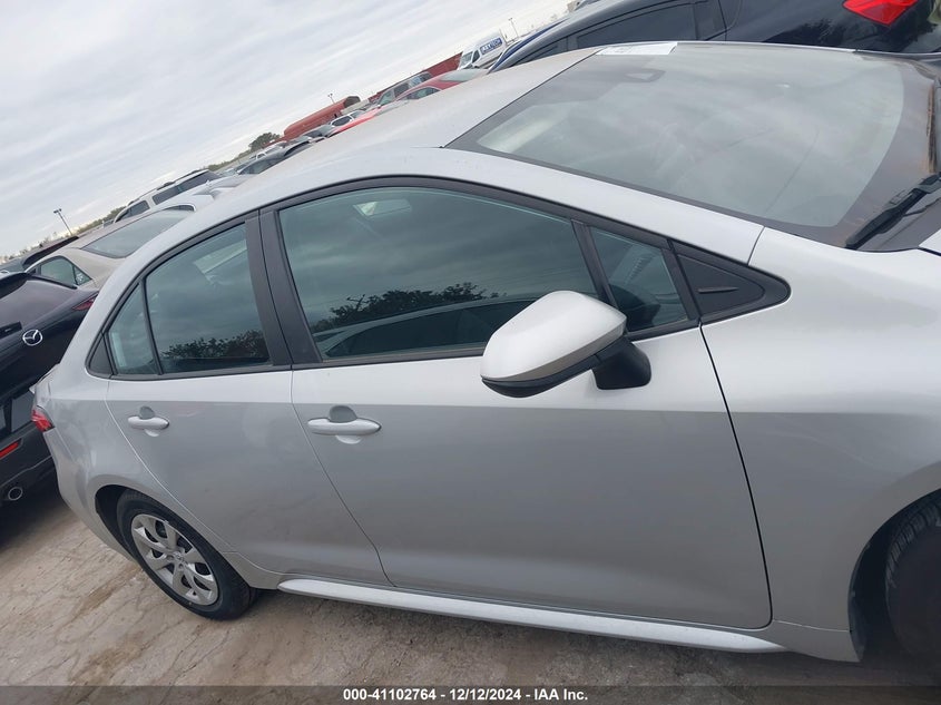 VIN 5YFEPMAE9NP343860 2022 TOYOTA COROLLA LE