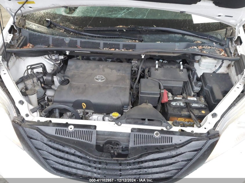 2011 Toyota Sienna Base V6 VIN: 5TDZK3DC3BS124884 Lot: 41102957