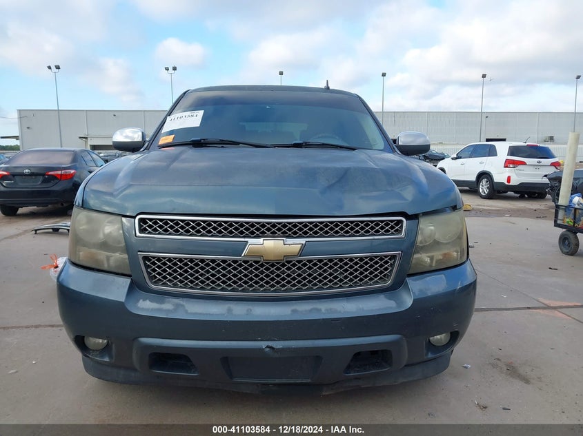 2008 Chevrolet Tahoe Ltz VIN: 1GNFC13038R151982 Lot: 41103584